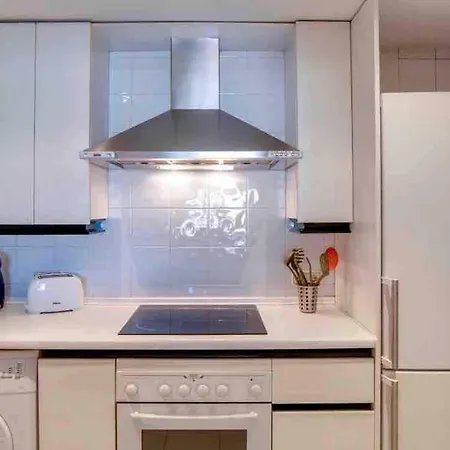 Marina Banus In Puerto Banus 2 Bedrooms Pool Parking Apartament