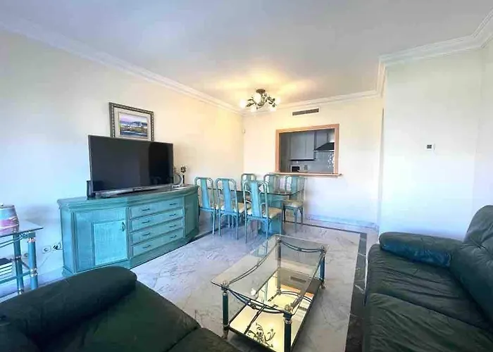 Marina Banus In Puerto Banus 2 Bedrooms Pool Parking I