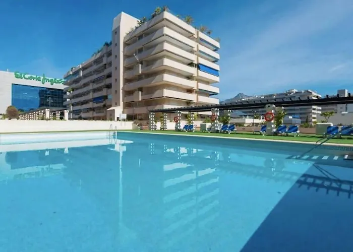Marina Banus In Puerto Banus 2 Bedrooms Pool Parking * Marbella